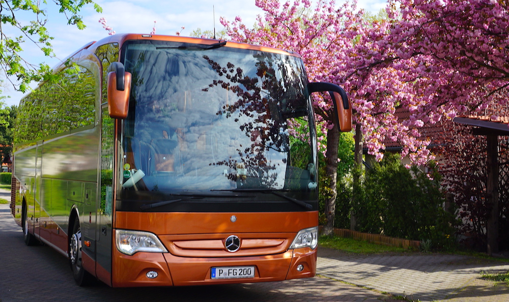 berlin bus rental services
